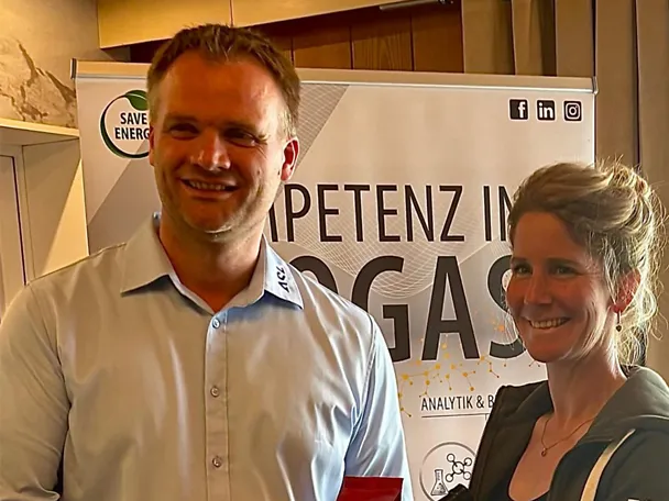Schaumann BioEnergy Spezialberaterin Laura Jahn mit Referent Martin Laß Schaumann BioEnergy Spezialberaterin Laura Jahn mit Referent Martin Laß