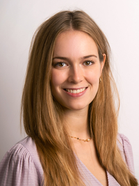 Portrait Alina Grabow